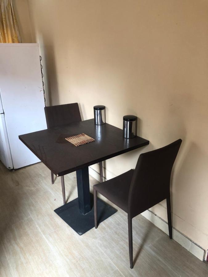 Tatys Homestay Dar es Salaam Zewnętrze zdjęcie