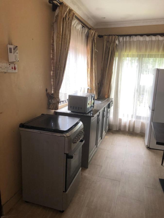 Tatys Homestay Dar es Salaam Zewnętrze zdjęcie