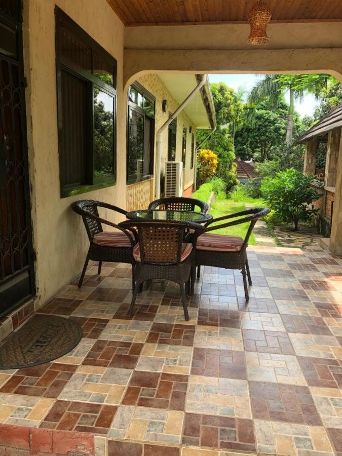 Tatys Homestay Dar es Salaam Zewnętrze zdjęcie