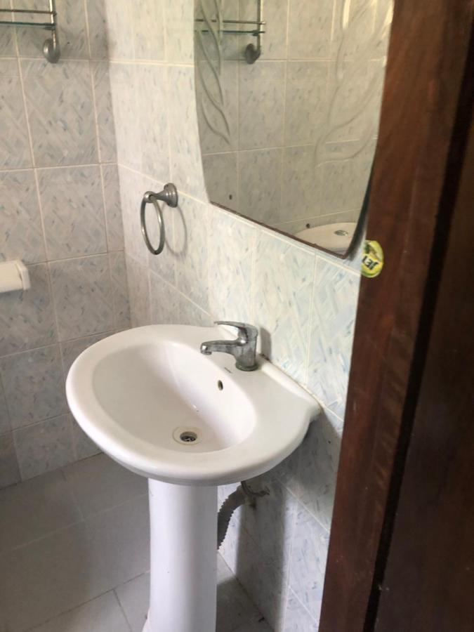 Tatys Homestay Dar es Salaam Zewnętrze zdjęcie